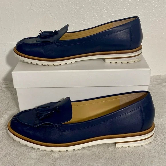 Talbots Navy Blue Leather Loafers Women’s Size 9.5M - Picture 2 of 9